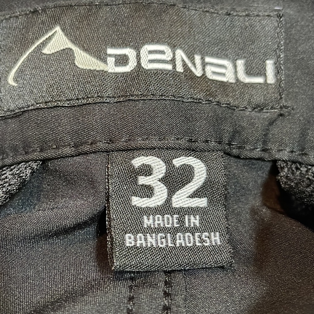 Denali Men’s Shorts Size 32 Black Cargo Shorts with Belt - Picture 13 of 13